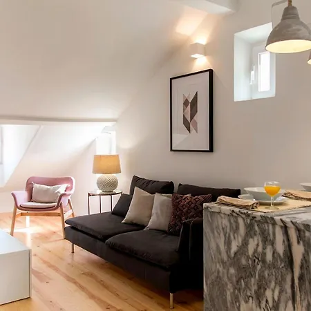 Romantische Nest- Der Perfekte Rueckzugsort Im Stadtzentrum By Interhome アパート リスボン